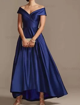 Kráľovská Modrá A-Line Matka Nevesty Šaty 2022 Elegantné Mimo Ramenný Asymetrické Saténové Krátke Svadobné Party Šaty  5