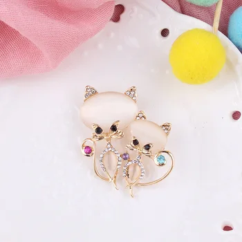 LUBOV Krásne Twin Mačky Opal Kameň Brošne Špendlíky Farebné Crystal Drahokamu Vykladané Zlatá Farba Kovu Brošňa Pin Ženy Šperky  10