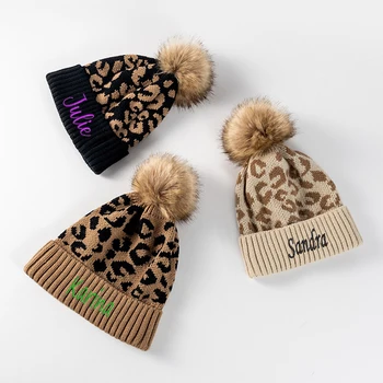 Osobné Leopard tlač stočený vlna loptu pletený hat žien vonkajší teplo Výšivky Vlastné Meno Ženy Zime Teplé  5